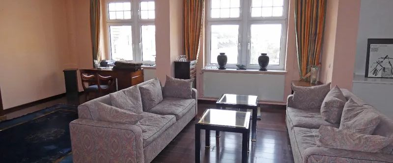 NEU: Ein Traum für Dachgeschossliebhaber direkt im Zentrum von Wiesdorf! - Photo 1