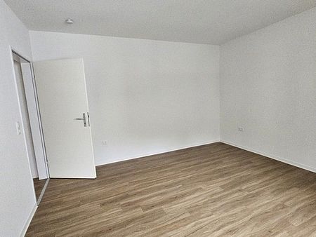 Platz für die Familie: 4-Zimmer-Wohnung - Photo 4