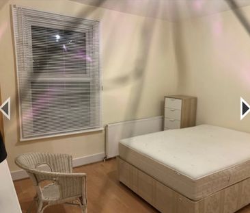 3 Bed Flat, Brixton, SW2 - Photo 1