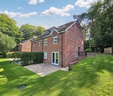 2 bedroom maisonette to rent - Photo 5