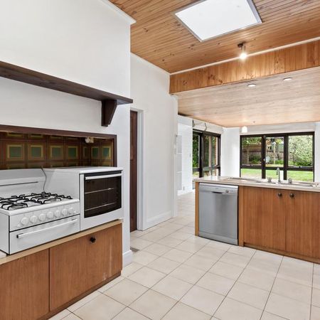 Charming Family Home Full of Character! - Photo 3