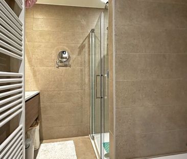 Appartement te huur in 's Gravenwezel voor € 1.135 met 2 slaapkamers - Photo 3