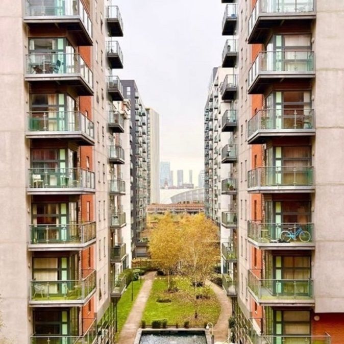 Room in a Shared Flat, Hornbeam Way, M4 - Photo 1