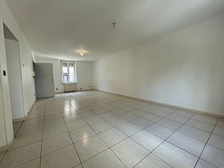 Location Appartement 3 pièces 78m² HOMECOURT 54310 - Photo 2