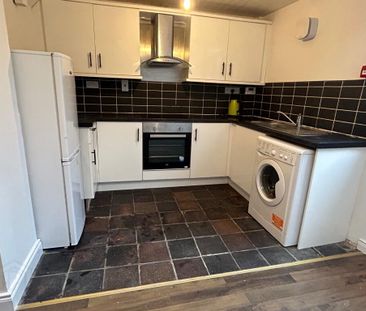 30 Ava Street, Belfast, BT7 3BS - Photo 6