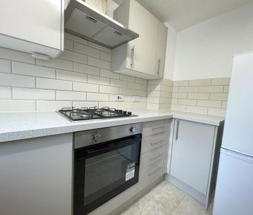 2 bedroom terraced house to rent - Photo 6