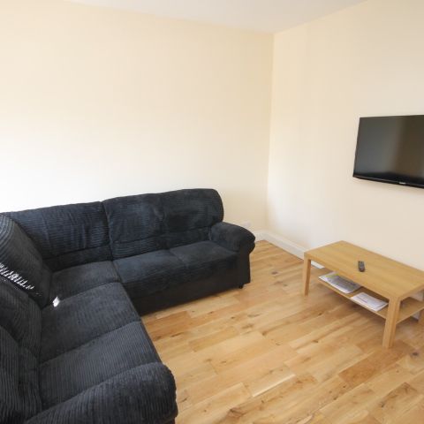 Lucas Street, Woodhouse, Leeds, LS6 2JD - Photo 1