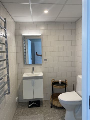 Järfälla - 1rok - tillsv - 9.456kr/mån - Photo 4