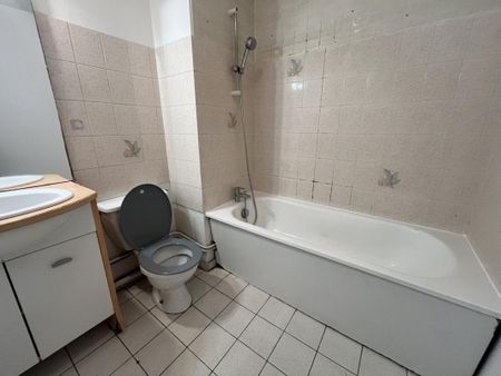 Location Appartement 2 pièces 47m² BORDEAUX 33800 - Photo 3