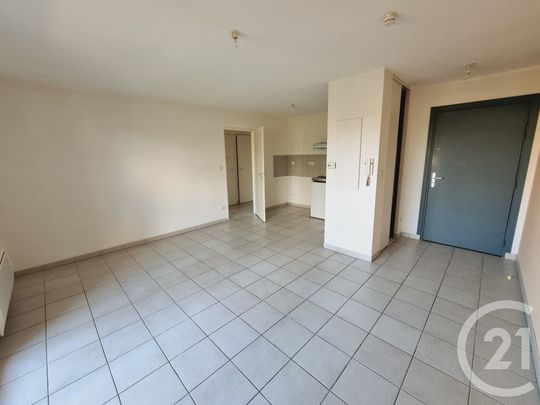 Location Appartement 2 pièces 49m² GAILLAC 81600 - Photo 1