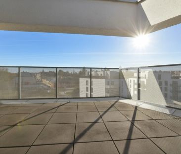 Attraktive 4-Zimmer-Dachgeschosswohnung mit Süd/West-Terrasse - Sch... - Foto 6