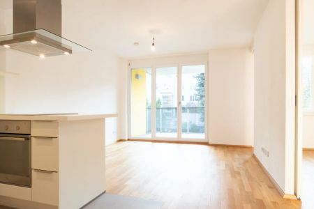 Balkonwohnung mit Blick in den grünen Innenhof im 21. Bezirk! - Photo 4