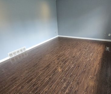 For Lease - 98 Lynbrook Drive, Hamilton, Ontario - Photo 1
