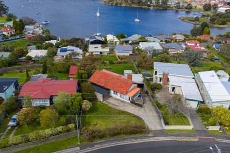 Renovated Home With Water Views - Photo 5