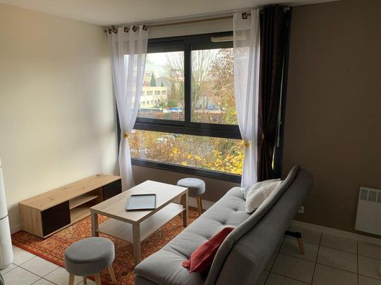 Location Appartement 3 pièces 67m² BORDEAUX 33000 - Photo 1