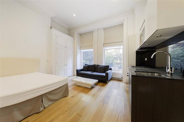 Studio to rent - Photo 1