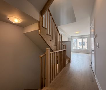 For Lease - 25 Freeman Williams Street, Markham, Ontario - Photo 2