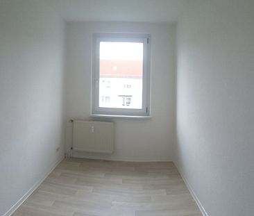 Attraktive 3-Zimmer-Wohnung im 1. Obergeschoss mit Balkon in Merseburg - Photo 3