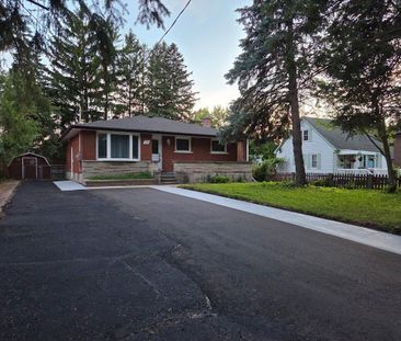 For Lease - 37 Rutherford Drive Unit# Main Floor, Kitchener, Ontario - Photo 1