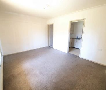 5/20 Griffiths St, North St Marys NSW 2760 - Photo 2