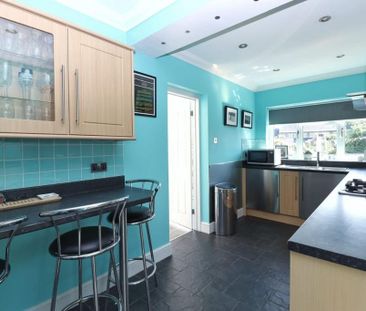 5 bedroom semi-detached house to rent - Photo 6