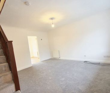 3 bed house to rent in Fivash Close, Taunton, TA1 - Photo 6