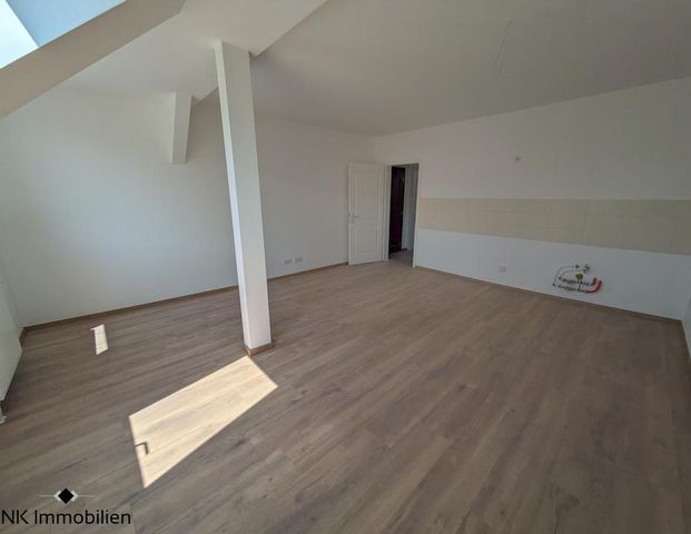 ++ jetzt zuschlagen! - wunderschöne 2-Raum DG-Wohnung mit Balkon - zum ERSTBEZUG ++ - Photo 1