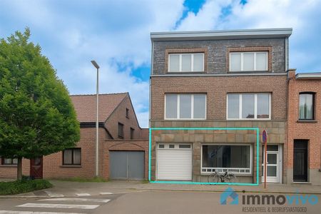 Appartement met binnenplaats en kantoor of tweede appartement met tuin. - Foto 4