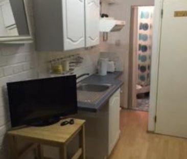 Studio Flat, Sunnyhill Road, SW16 - Photo 2