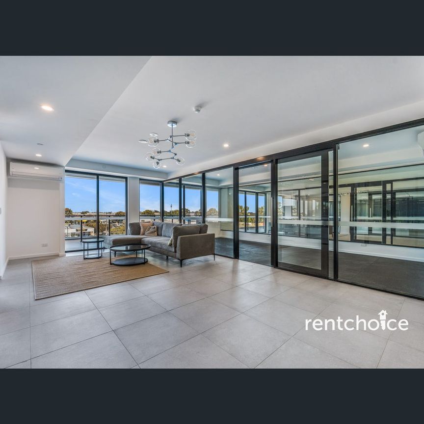 313/14 Leila Street, Cannington, WA 6107 - Photo 1