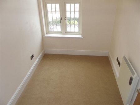 Bosworth House, Ashby-de-la-Zouch, LE65 - Photo 2