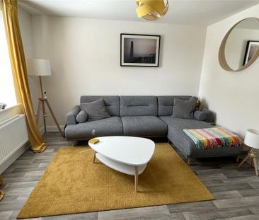 2 bedroom terraced house to rent - Photo 2