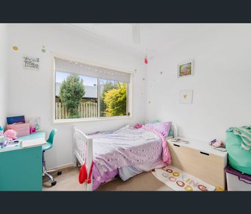 10 Greenbank Circuit, Carrara, Qld 4211 - Photo 4