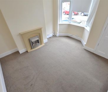 3 bedroom house - terraced to rent - Photo 1