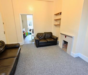 4 Bed Terraced House, Blackstock Road, N4 - Photo 2