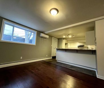 Grand 4 1/2 lumineux à louer - Photo 2