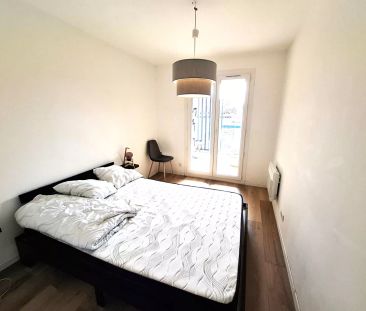 Appartement Marseille 1 pièce(s) 67.60 m2 - Photo 3