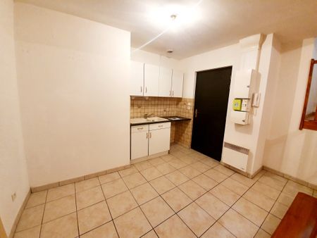 Location Appartement 1 pièce 32m² AUXONNE 21130 - Photo 4