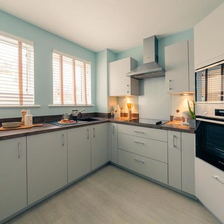 2 bedroom retirement property to rent - Photo 3