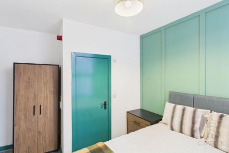 6 bedroom terraced house to rent - Photo 2