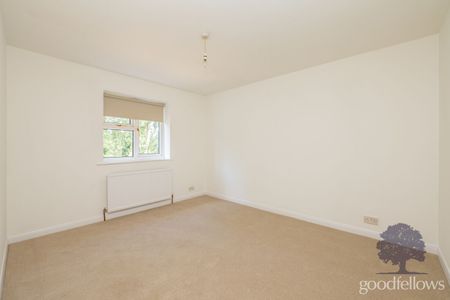 3 bedroom mid terraced house to rent, - Photo 3