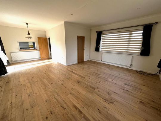3 bedroom detached bungalow to rent - Photo 1
