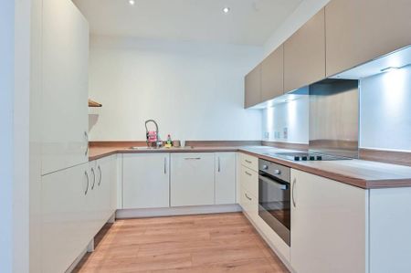 1 bedroom flat to rent - Photo 4