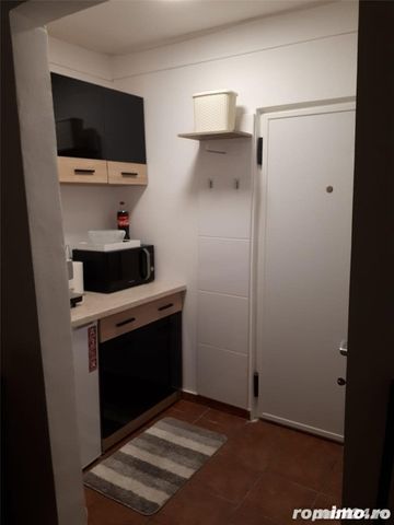 Garsoniera in zona Piata Resitei - Fotografie 3