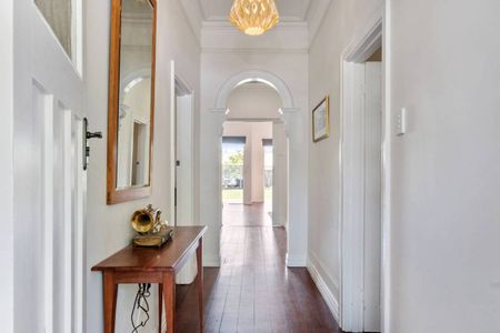 A GORGEOUS HOME!! - Photo 2