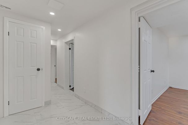 For Lease - 2724 Lake Shore Boulevard, Toronto, Ontario - Photo 1