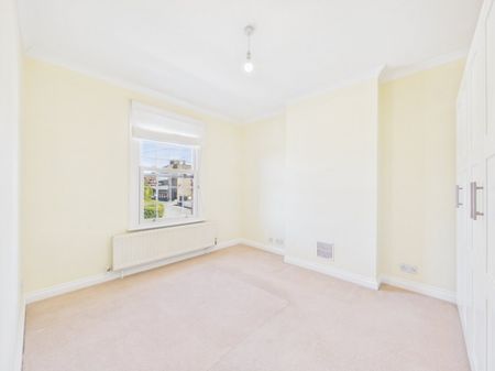 59a Chaucer Road, Ashford, Middlesex,TW15 - Photo 2