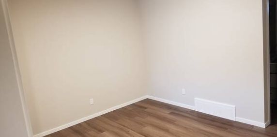 Cozy 2-bedroom basement suite with 670 sq. ft. of living space. - Photo 2