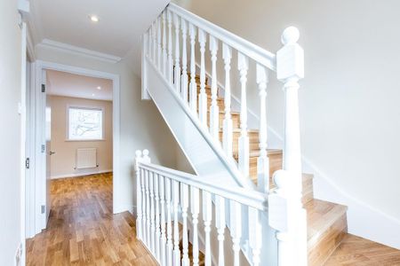 4 bedroom ground floor flat to rent - Photo 2