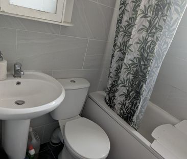 Room in a Shared House, Marshall Road, N17 - Photo 3